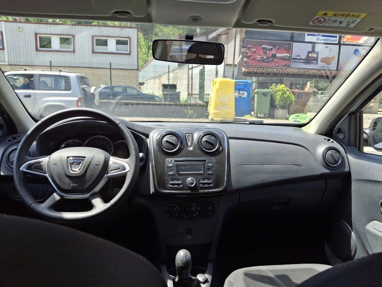 Dacia Sandero AMBIANCE 1.0 75 CV foto 3